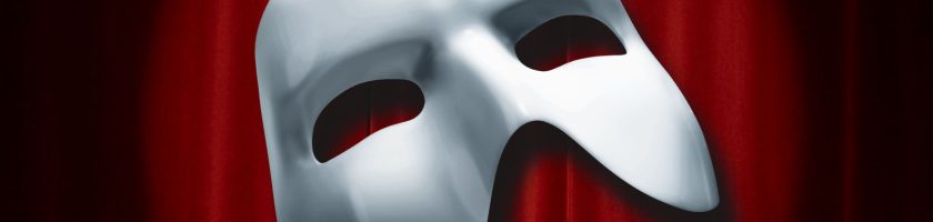 Plakat für das Theaterstück "Phantom der Oper". Es zeigt eine weiße Maske vor einem roten Hintergrund. Darunter stehen die Informationen zum Stück: Titel, Autoren, Aufführungsort (Forum Gymnasium Rahlstedt), Daten (15./16.06.26), Uhrzeit (18:00) und die Hinweis auf die Darbietung durch Internationality S2. Außerdem steht der Satz: "Fear the mask. Follow the music."